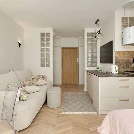 Norwida Bright In Close To The Sea By Renters * Gdynia