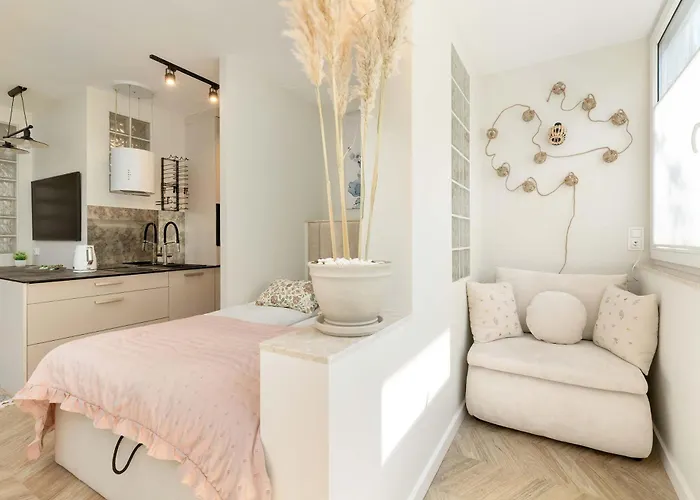 Norwida Bright In Close To The Sea By Renters Apartamento Gdynia