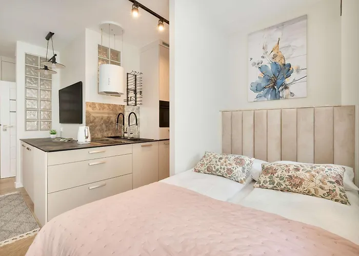 Norwida Bright In Close To The Sea By Renters Apartamento Gdynia